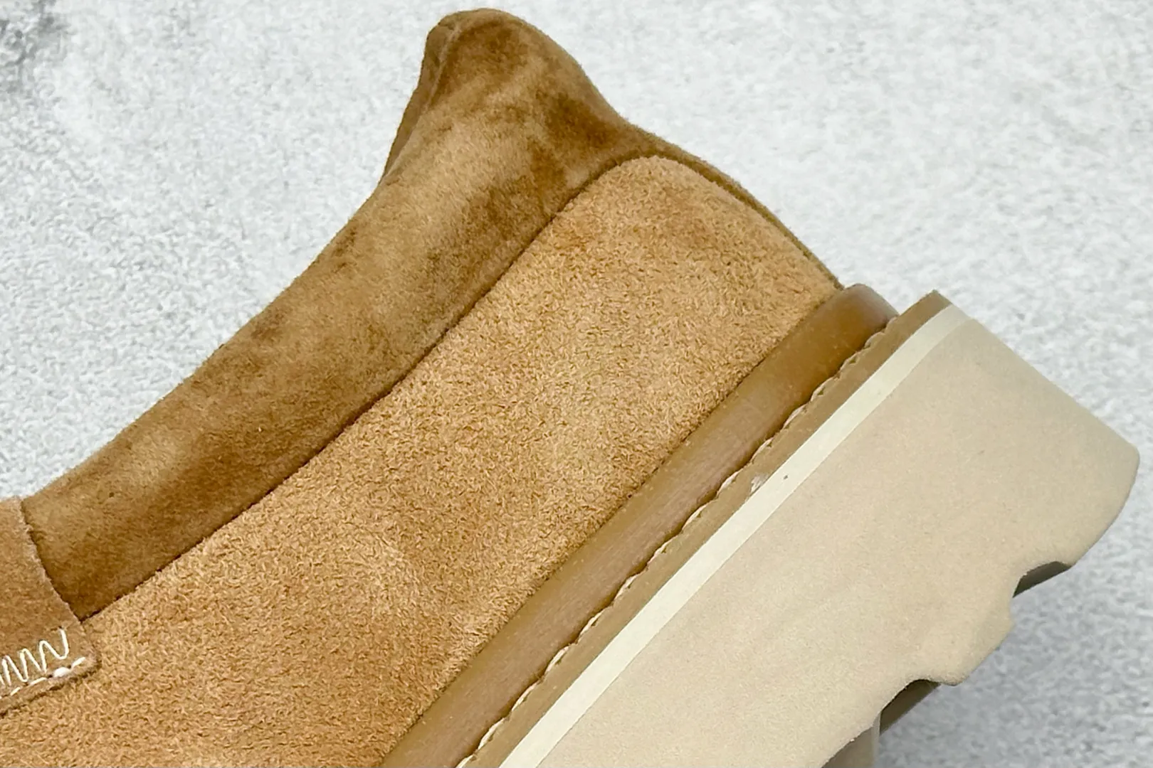 🐲💰 480 supports store UGG2025 spring new Hybird Tasman series men's shoes# The upper is made of cow split layer, the inner breathable mesh, the ugg traditional Eva light wing outsole, the coexistence of class and comfort, slip-on design, easy to put on and take off, paired with wide-leg workwear, American retro Barn style, easy to style, the style is not defined, and the matching does not have to be limited!   Item No.: 1166913 Size: 40-44
